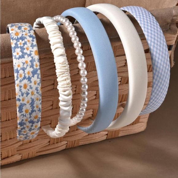 Anthropologie Accessories - Set of 6 Blue and White Headband Set